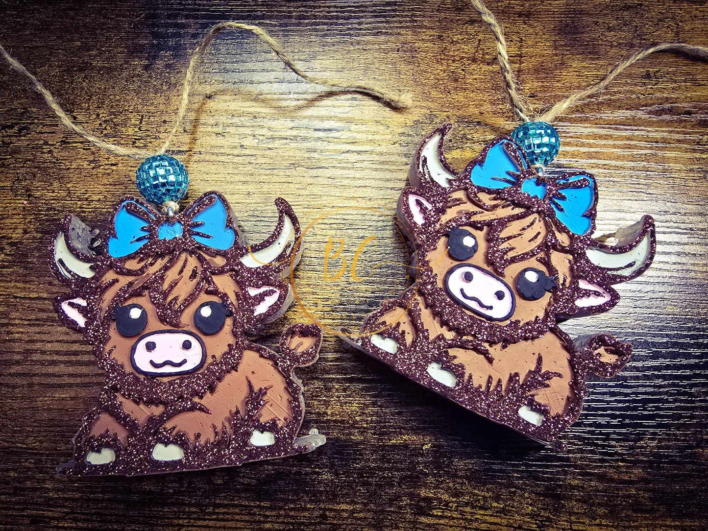 Highland with Bow Mold