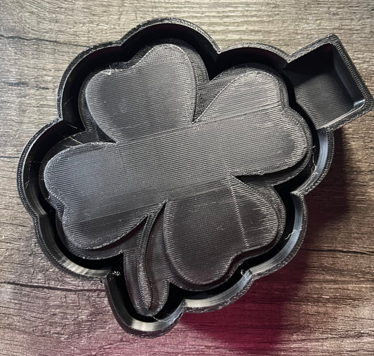 Clover Mold