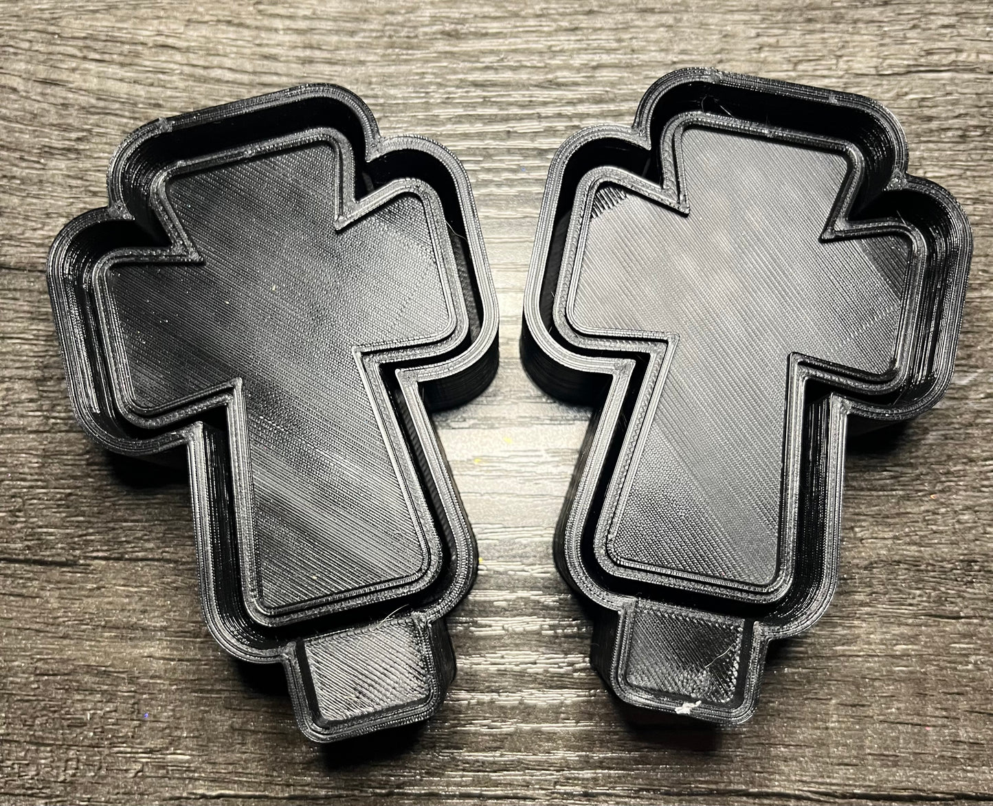 Cross Vents Mold