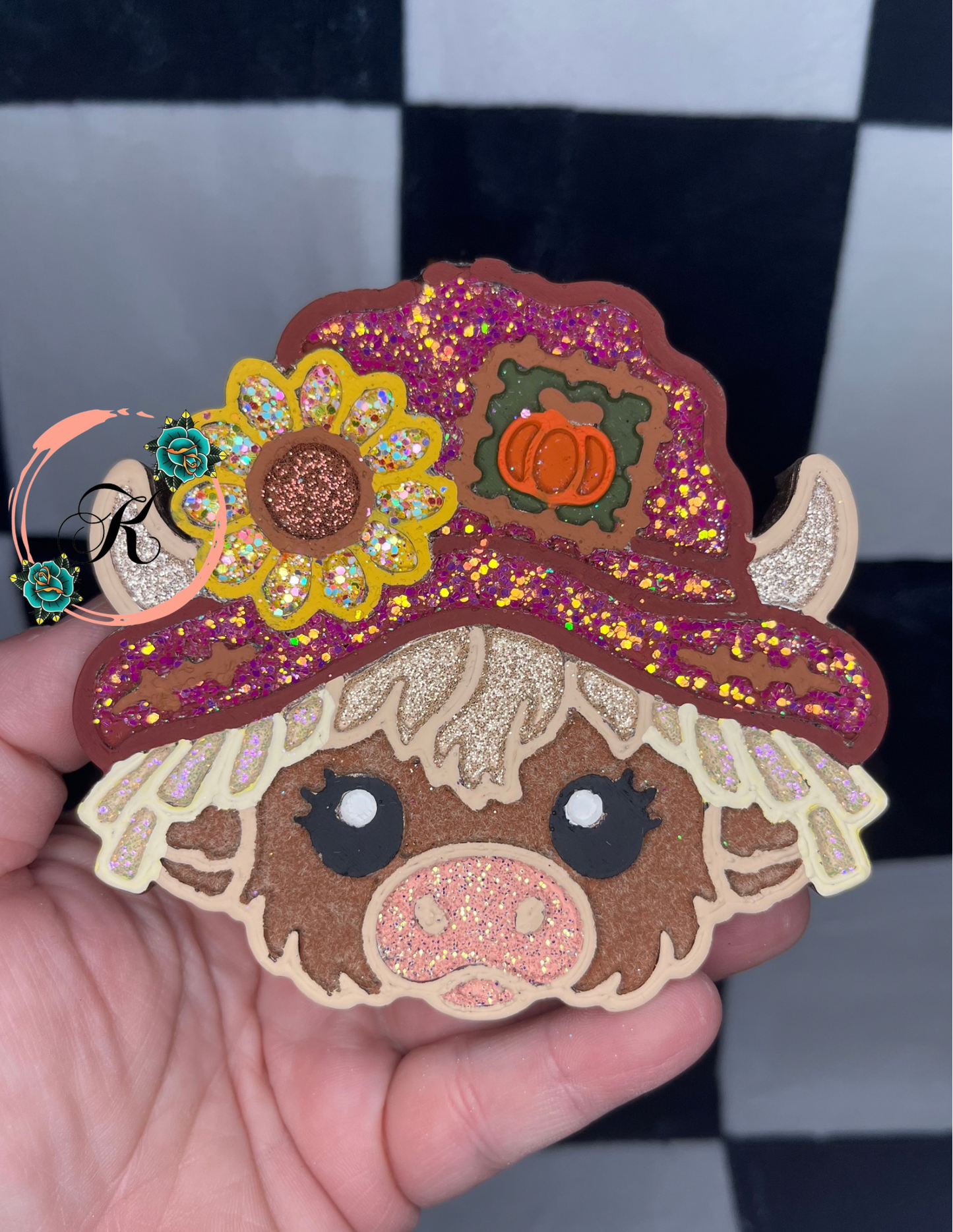 Scarecrow Highland Cow Freshie