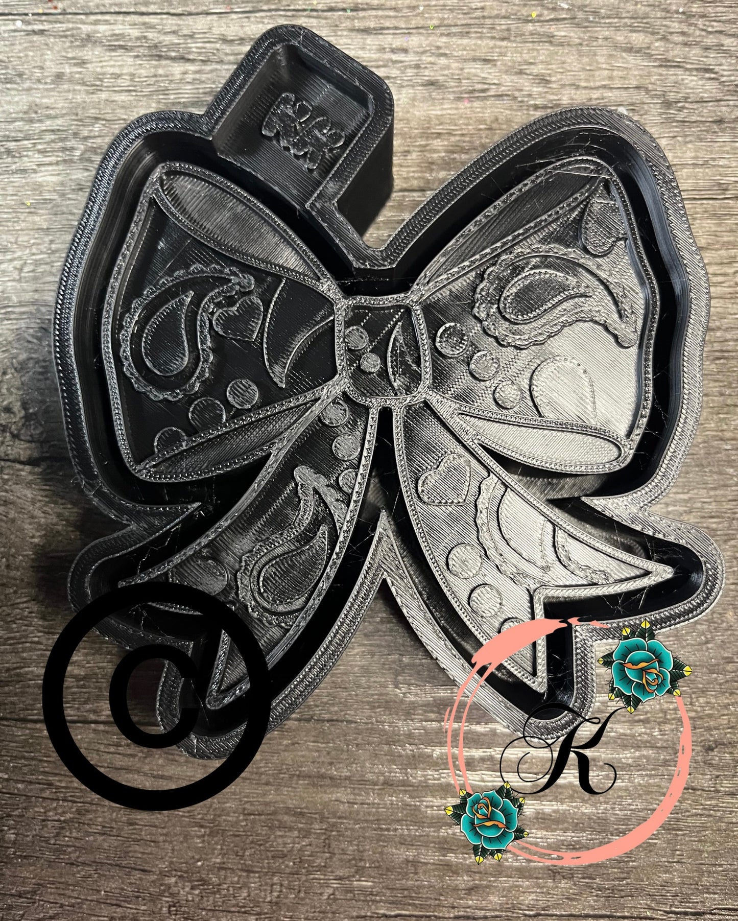 Paisley Bow Mold