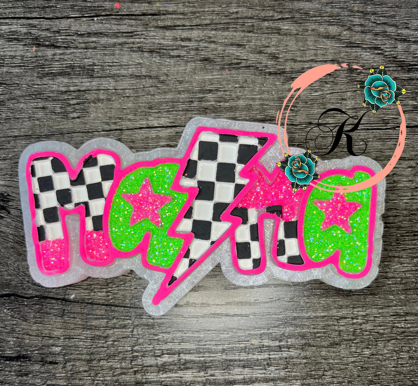 Checkered Print MaMa With Bolt Mold