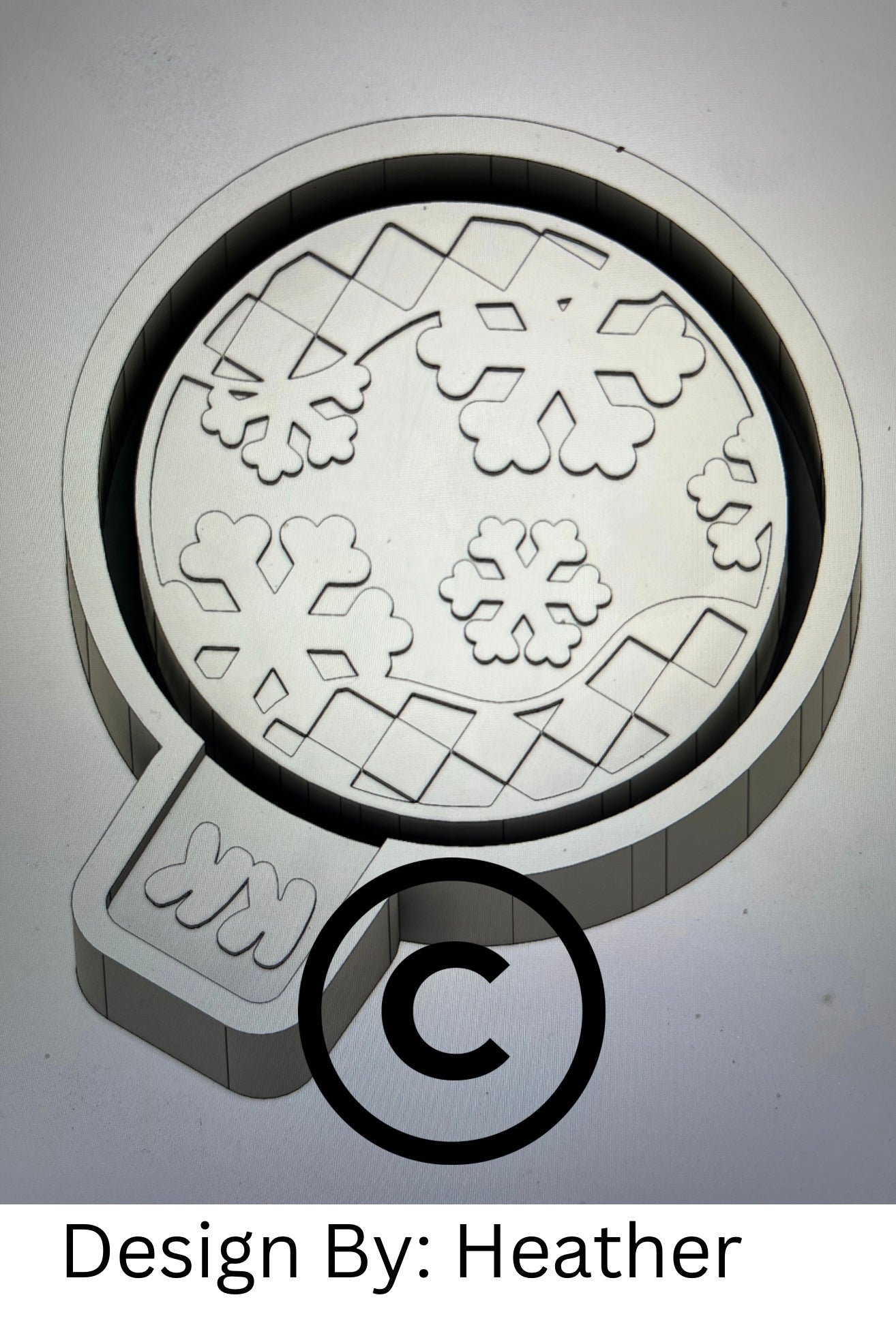 Round Checkered Print With Snowflake Mold