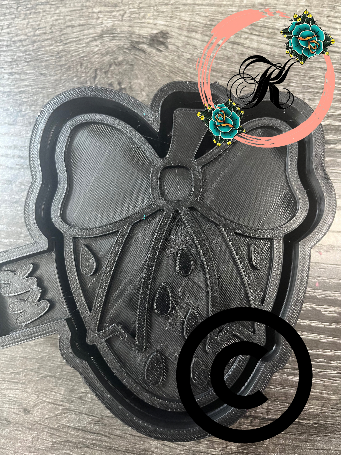 Strawberry with Bow Mold