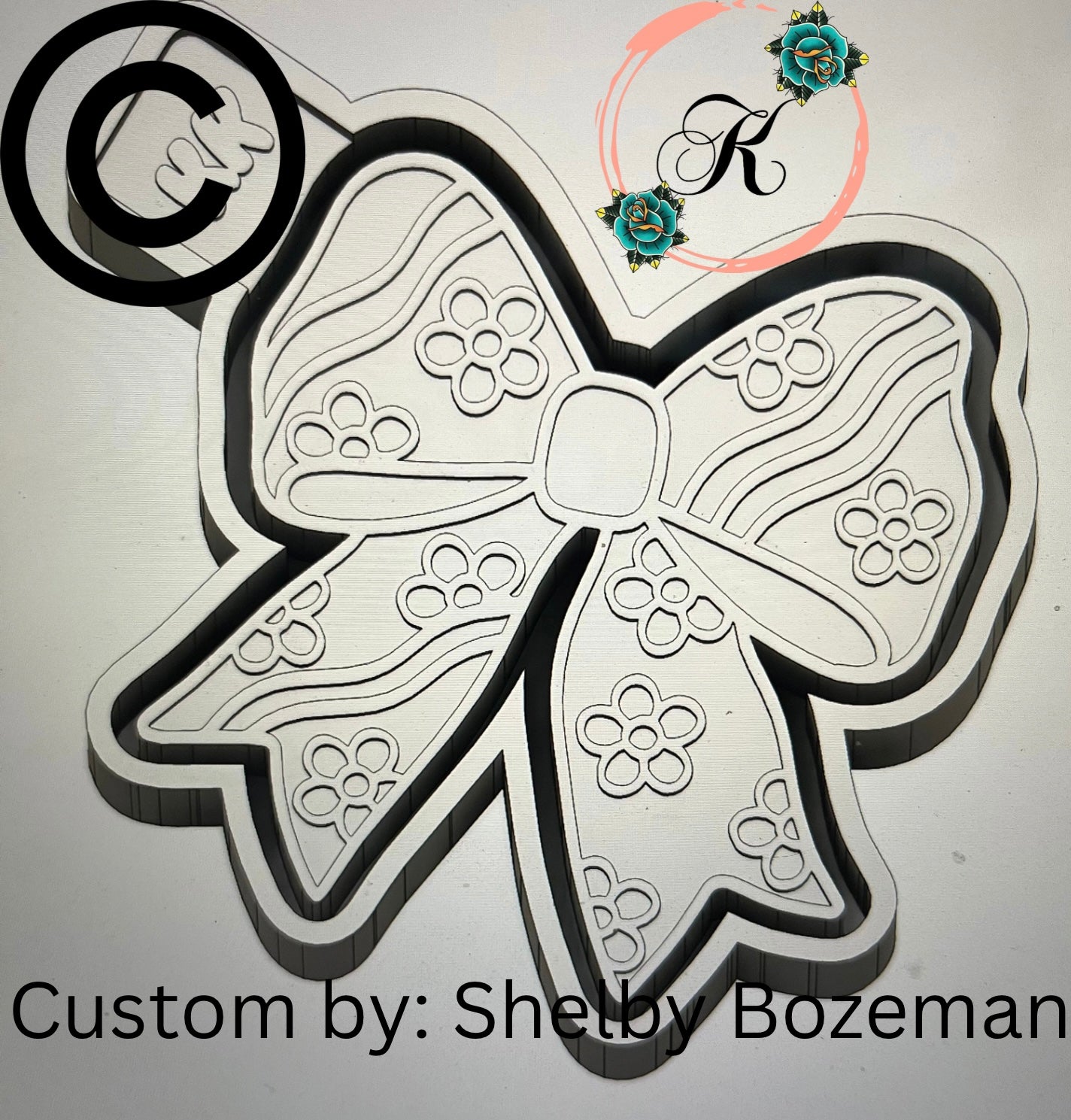 Shelby’s Groovy Bow Mold