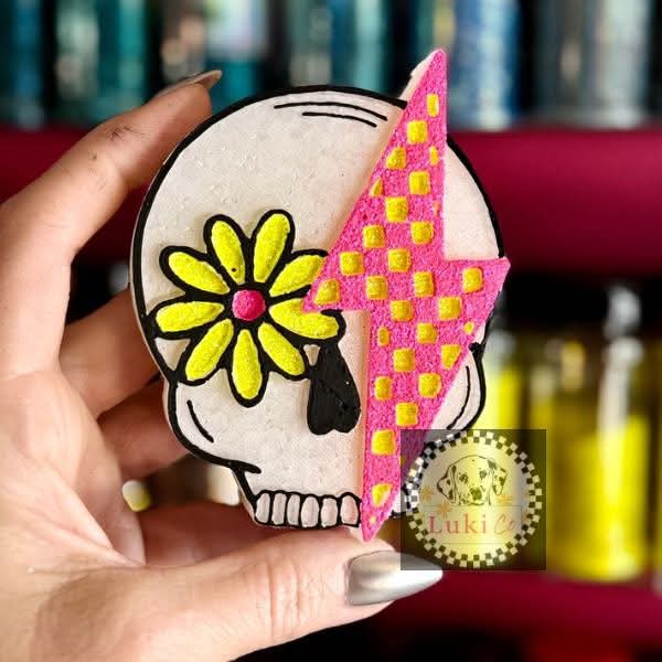 Skull with Flower and Checkered Bolt Mold