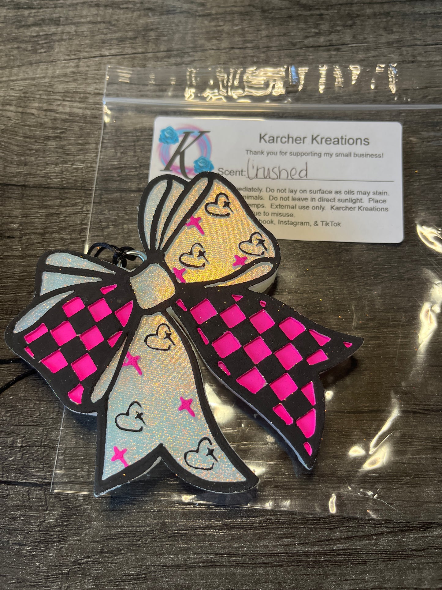 Checkered Bow with Crosses—Crushed