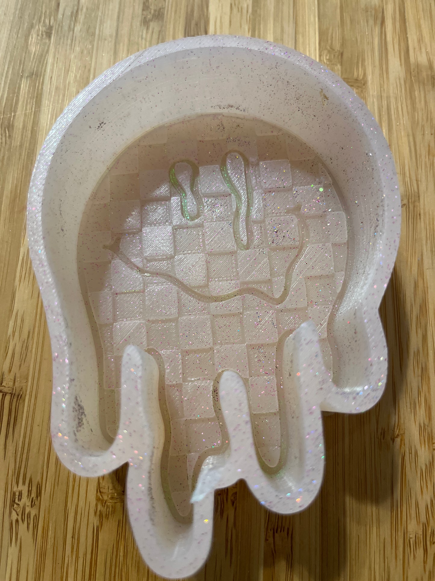 Happy Checkered Drip Destash