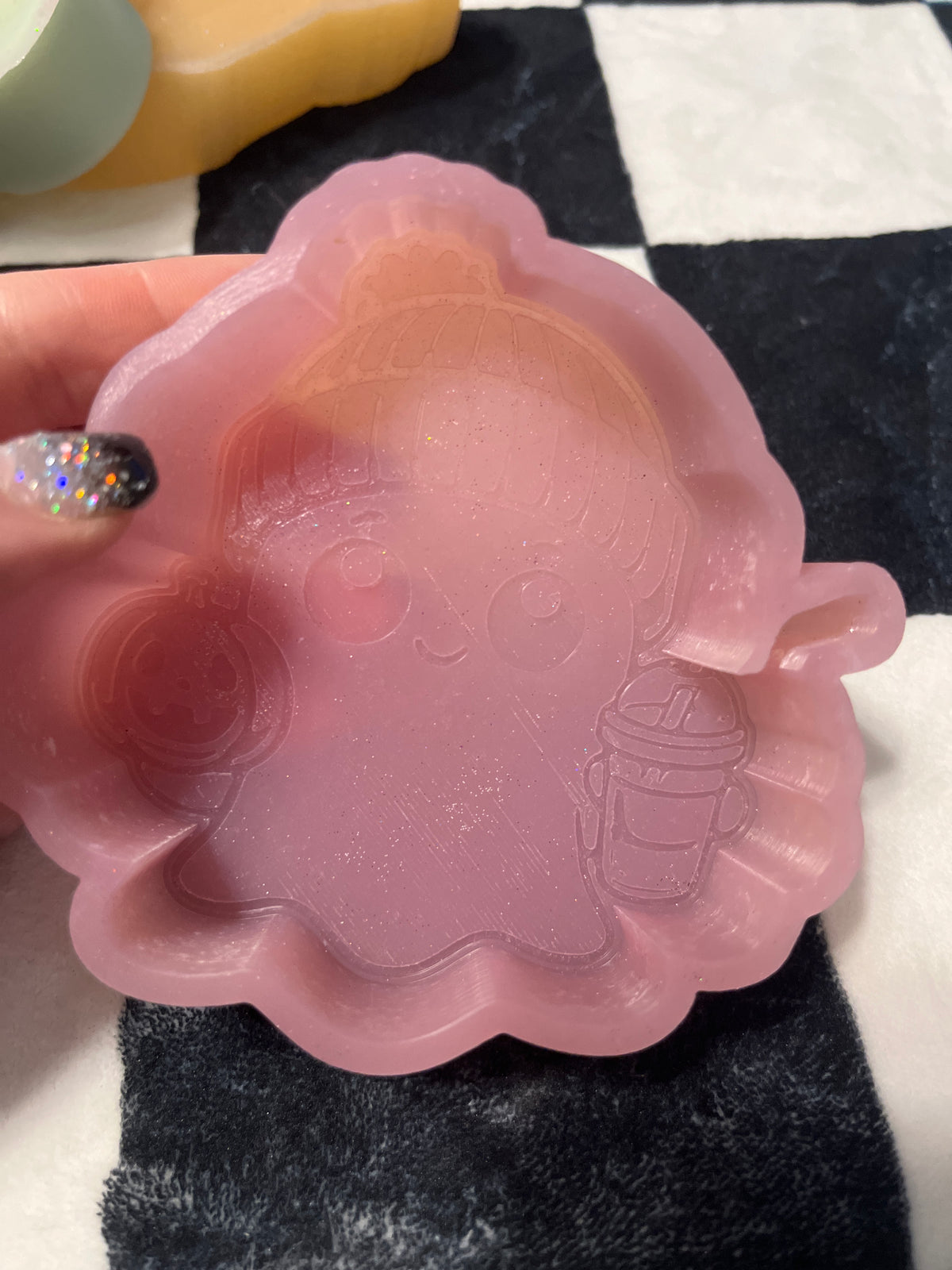 Ghost with Drink Destash