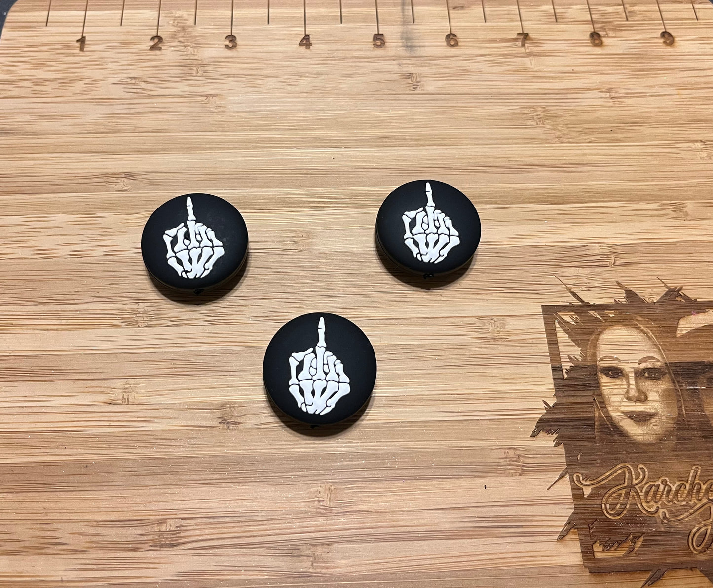 Middle Finger Silicone Focal