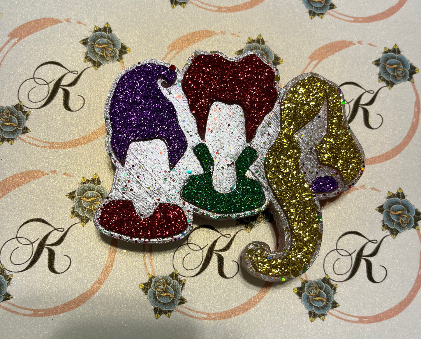 3 Sisters, Outline Halloween Freshie