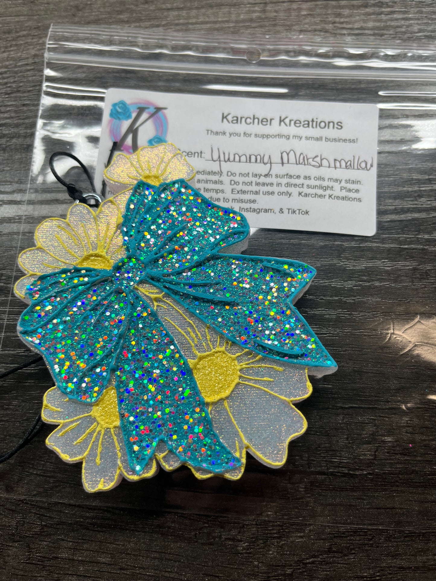 Lillies with Bow…..yummy marshmallow