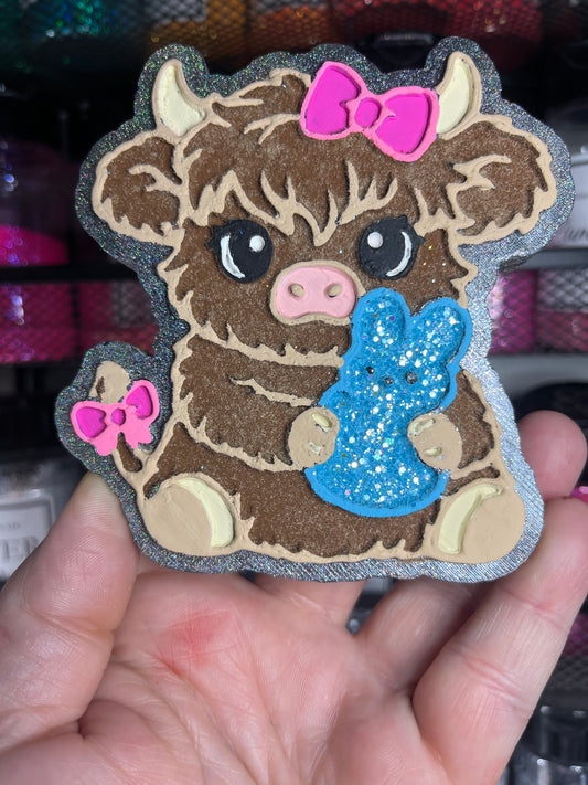 Highland Cow with Peep Freshie