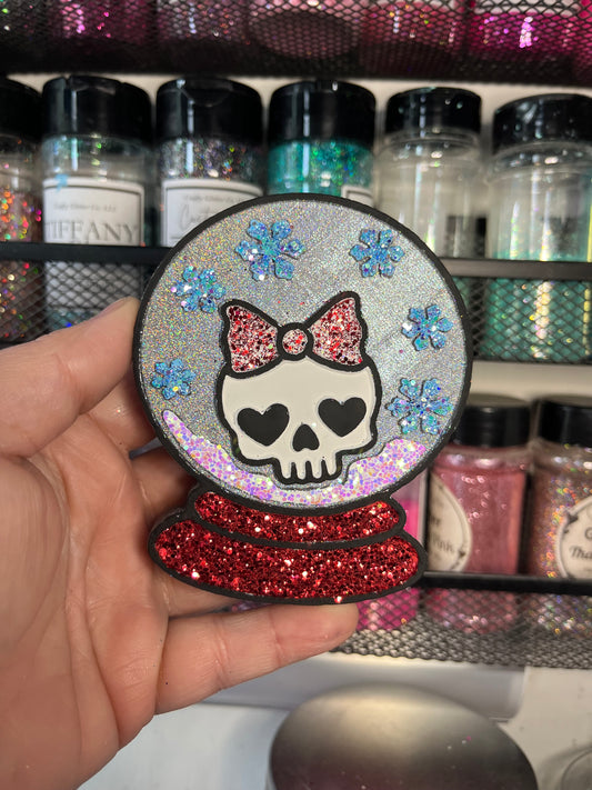 Snow globe Skull Freshie