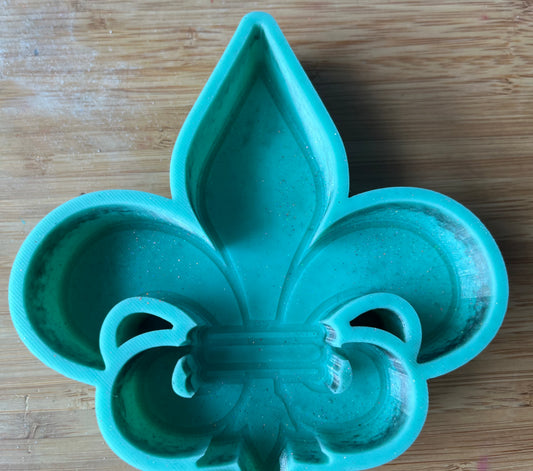 Fleur de lis Destash