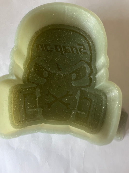 Snap on skull  Destash