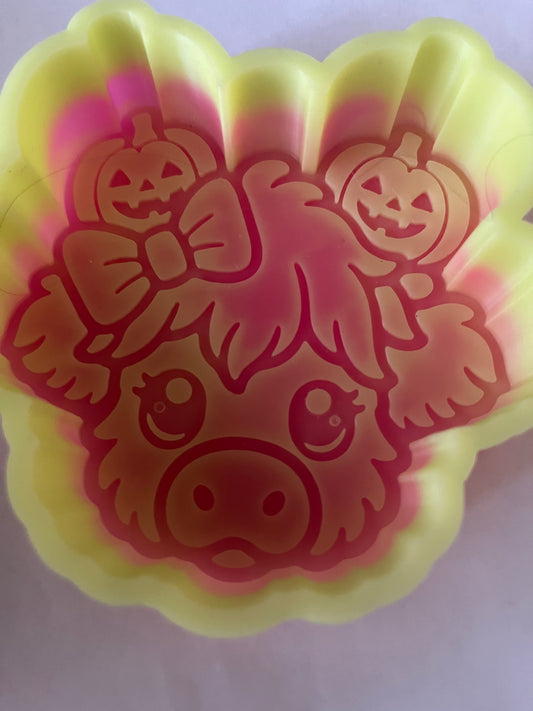 Highland Witch Buns Mold B-Grade