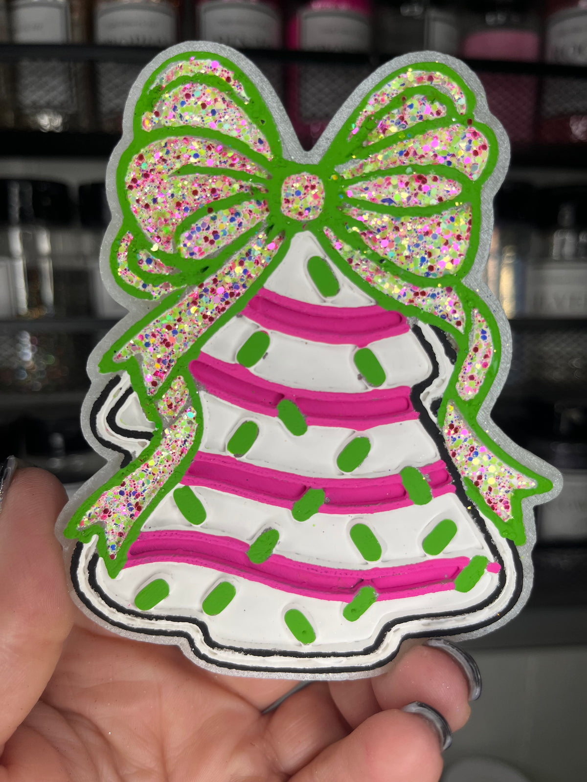 Christmas Cake with Bow Freshie