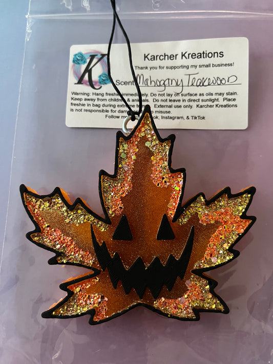 Leaf Pumpkin- Teakwood