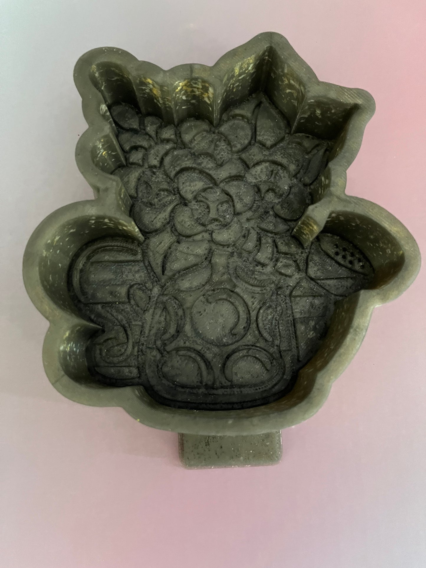 Watering Can with circles and lines  Destash