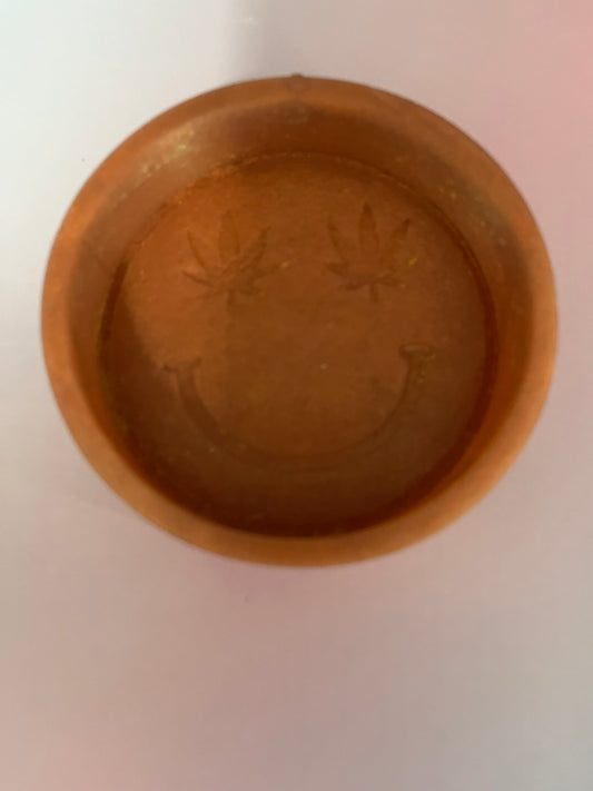 Happy with pot leaf eyes  destash