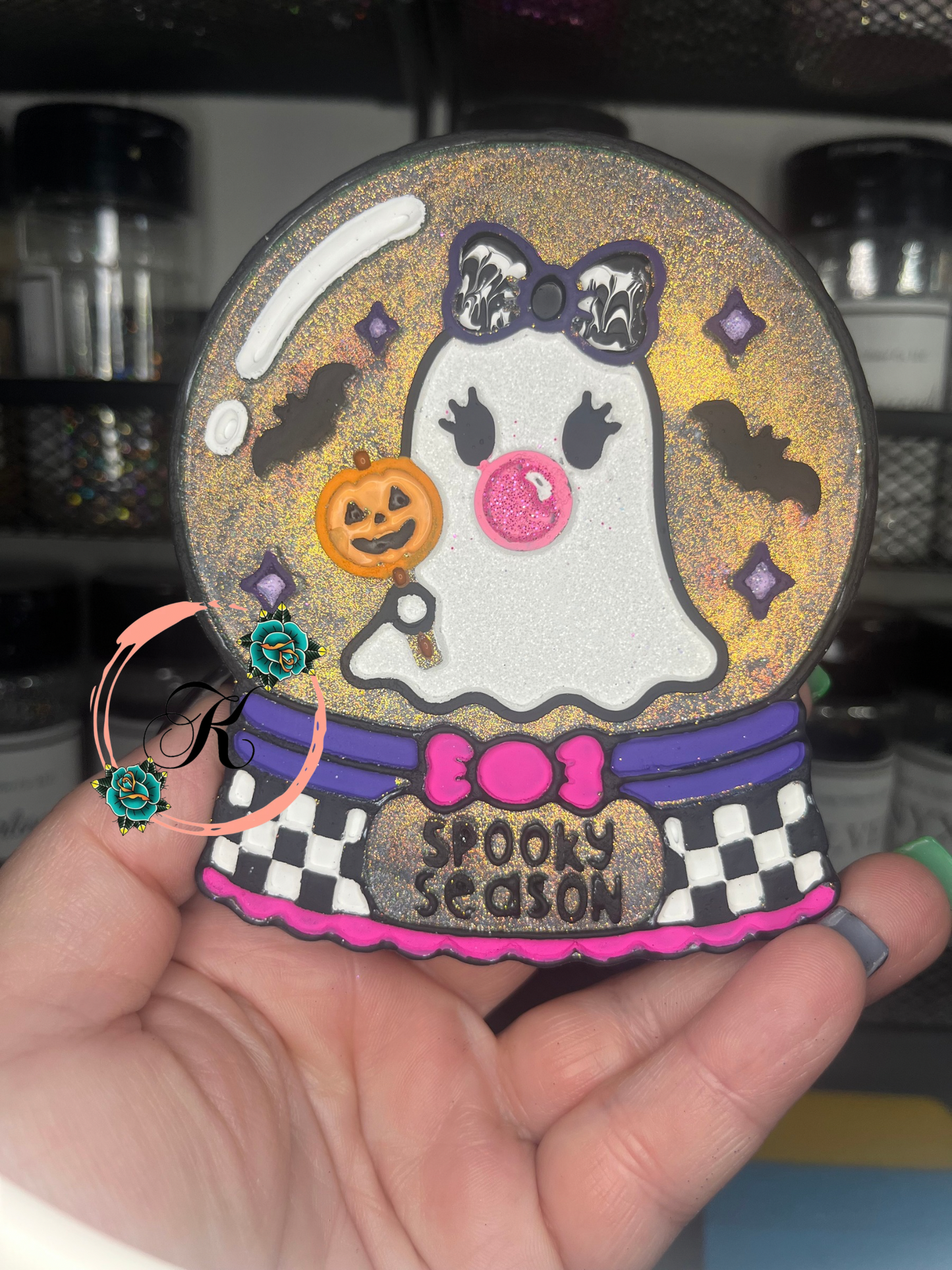 Snow Globe Ghost Freshie