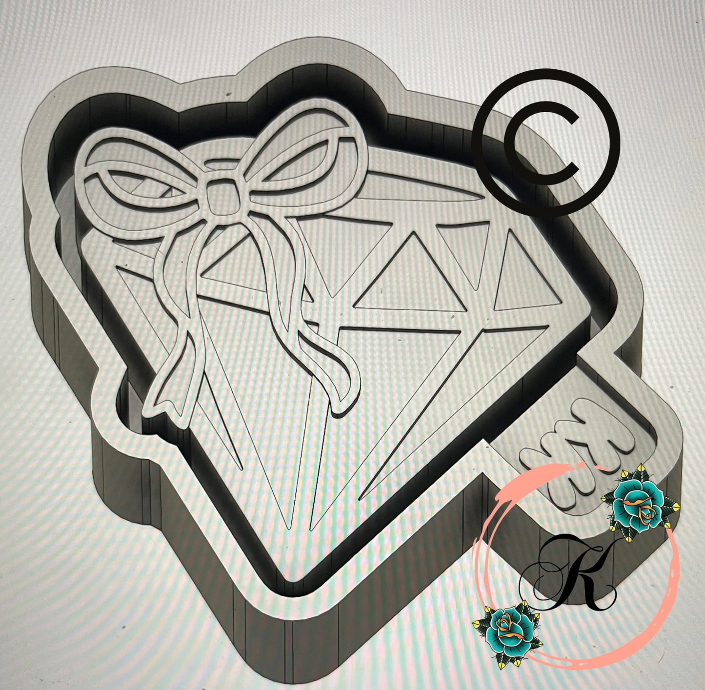 Diamond with Bow Mold