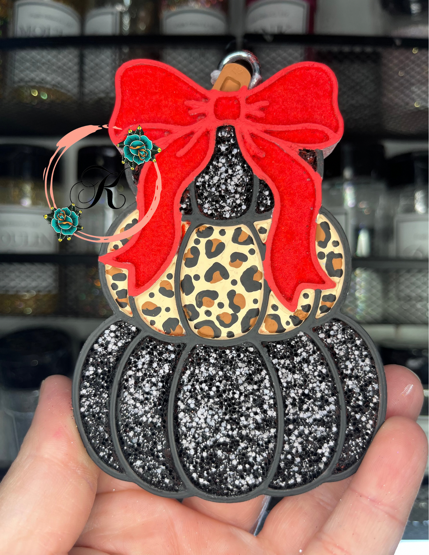Stacked Pumpkin with Bow Freshie