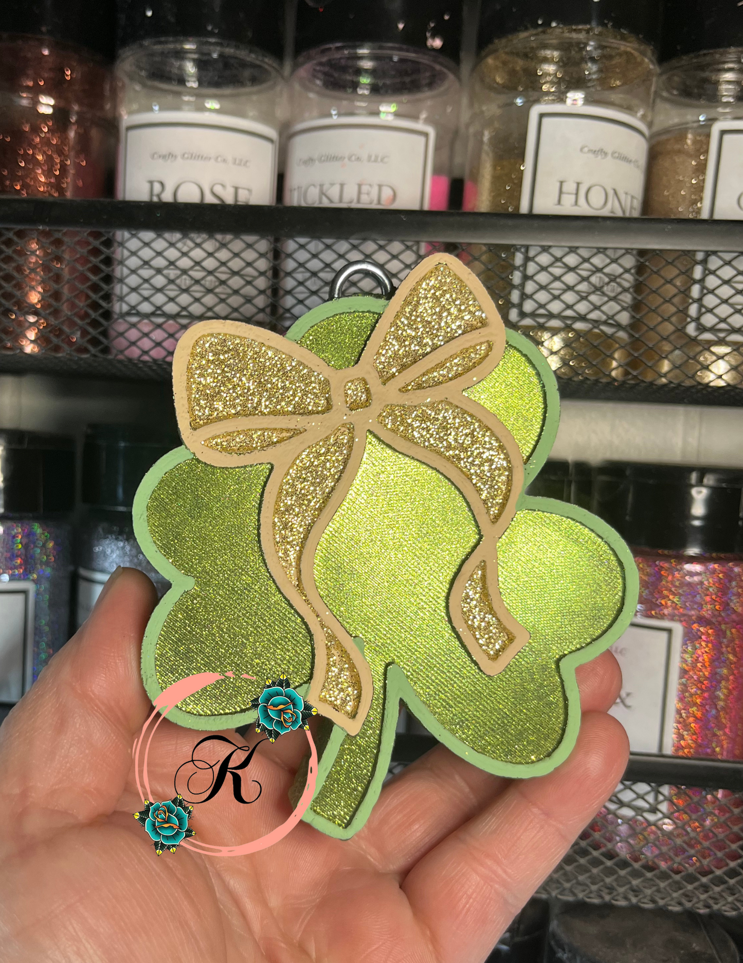 Clover with Bow Freshie