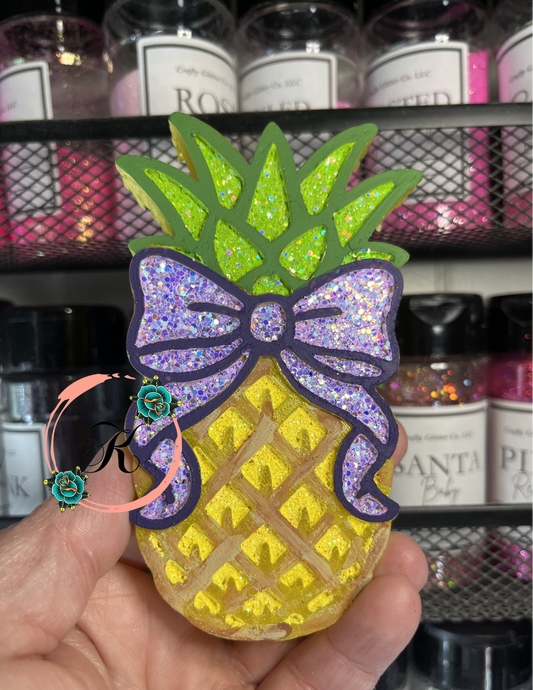 Pineapple  with Bow Freshie