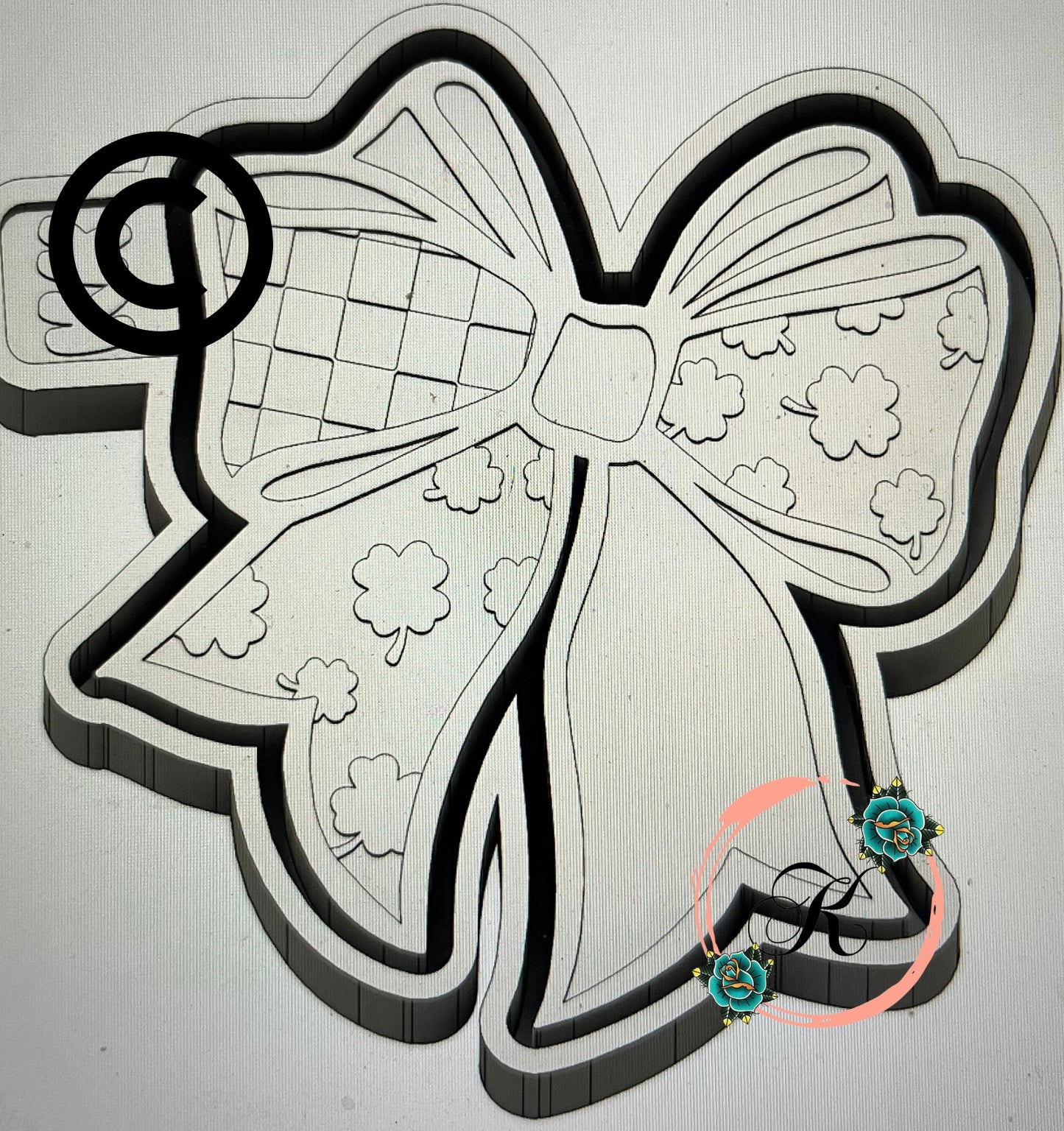 Checkered Print Clover Bow Mold