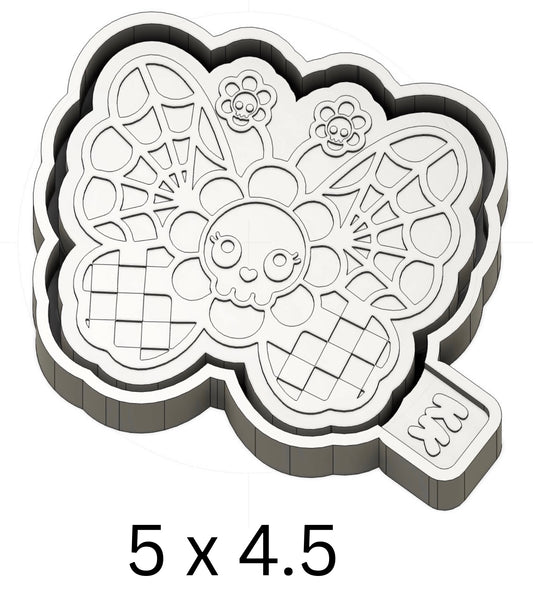 Skull Moth Mold