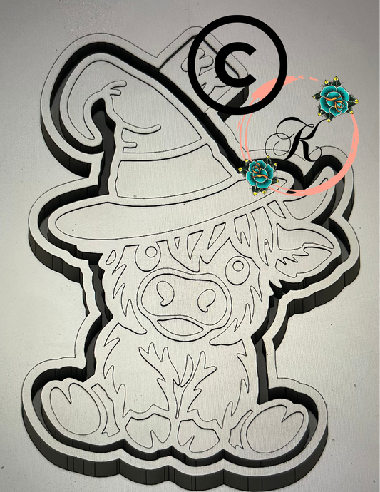 Highland With Witch Hat Mold