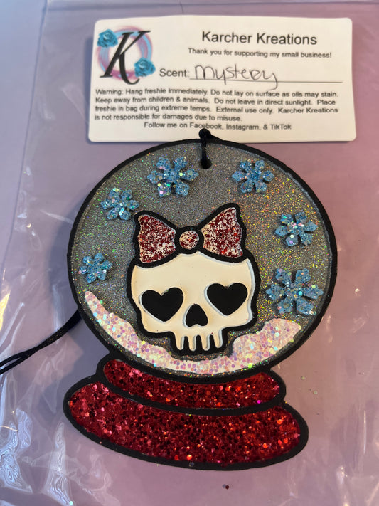 Skull Snowglobe- Mystery
