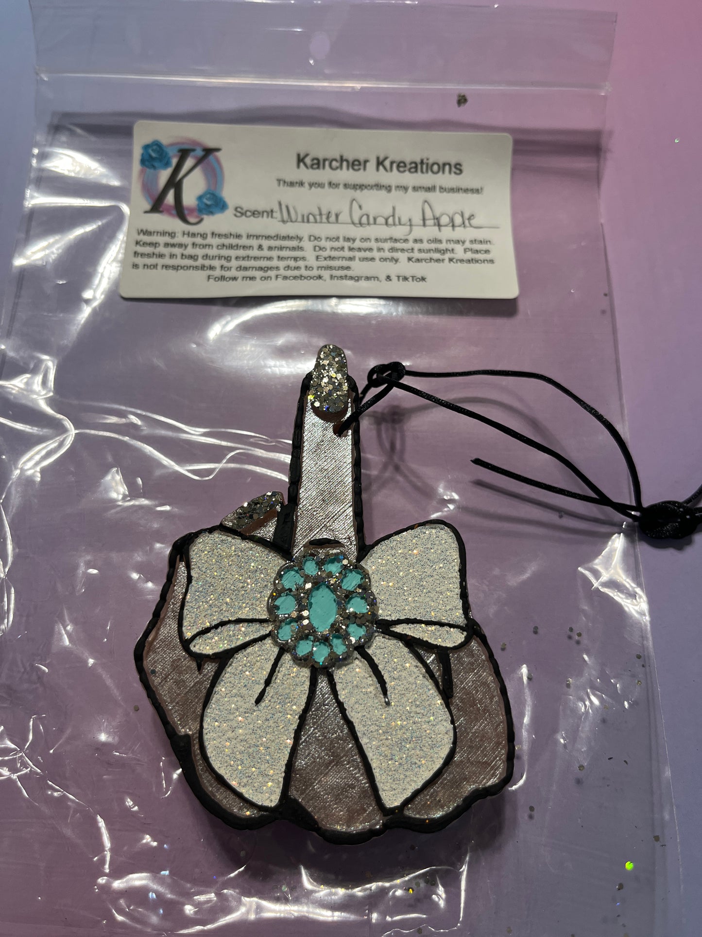 Middle Finger with Concho Bow- Candied Apple