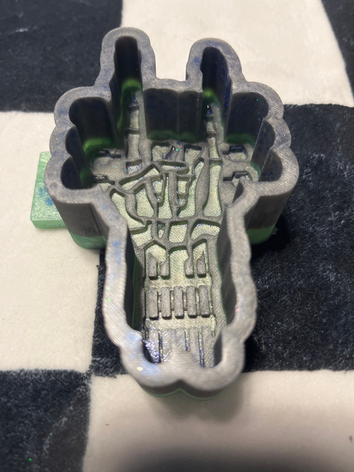 Guitar Skeleton Hand Destash